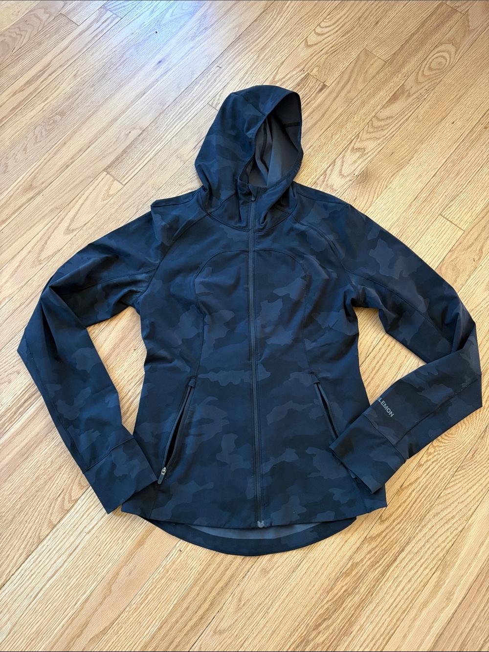 Like New Lukulemon Jacket